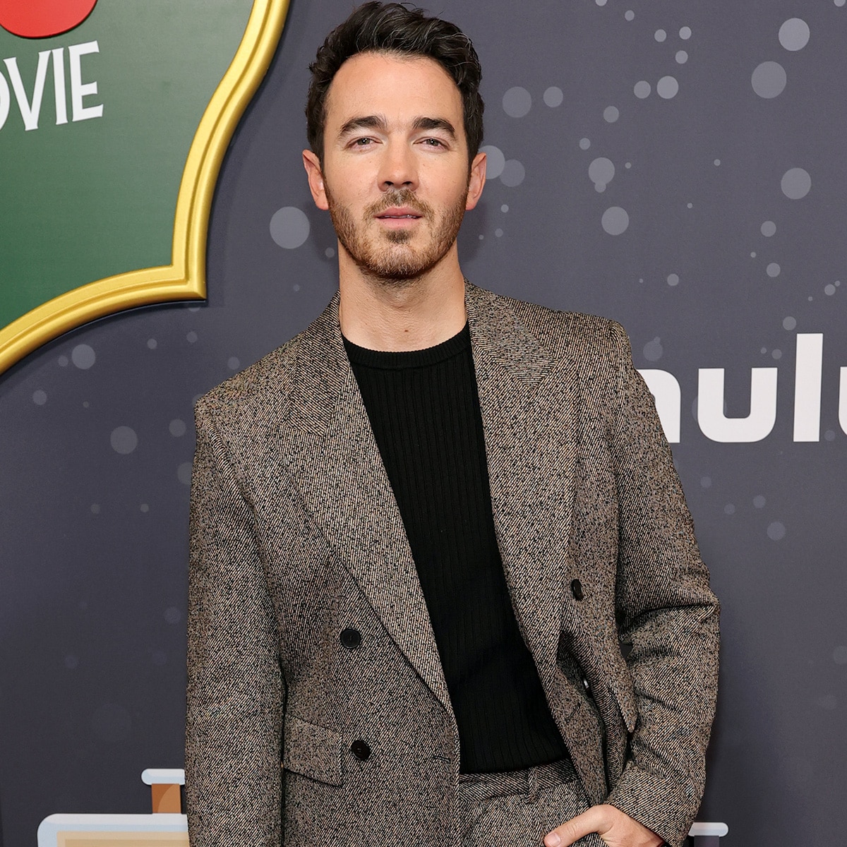 Kevin Jonas Debuts Ripped Body Transformation in Shirtless Gym Video
