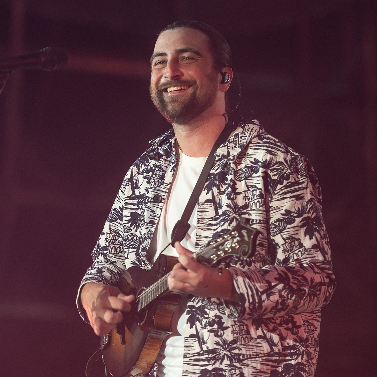 Noah Kahan Seemingly Addresses Fan Pooping Incident at Concert