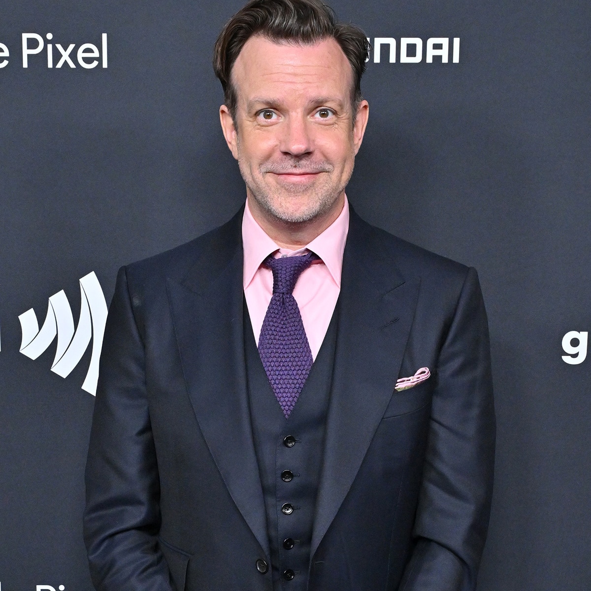 Jason Sudeikis Says Dating Too Many People Is “Daunting”