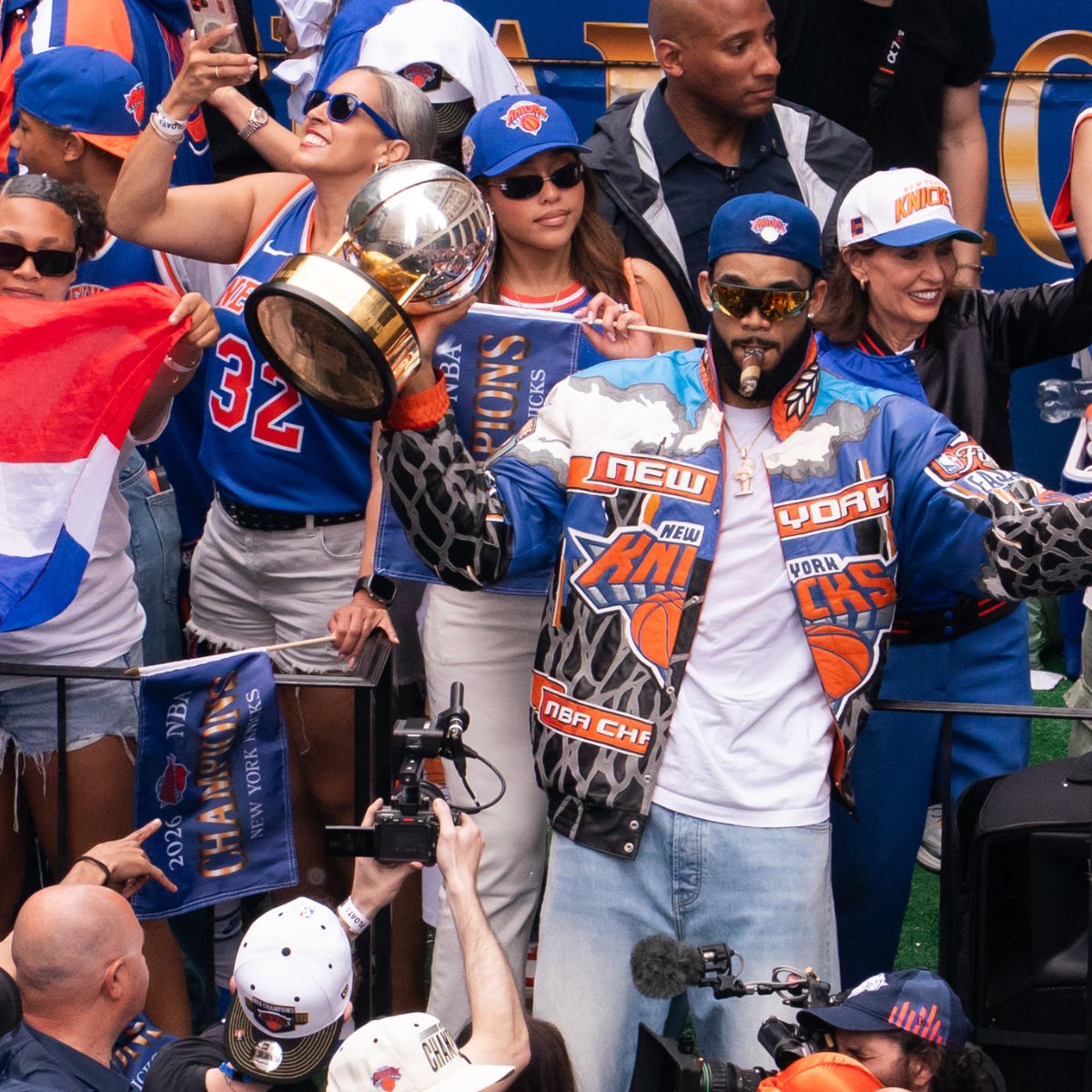 Knicks’ Jalen Brunson & More Celebrate In Historic Championship Parade