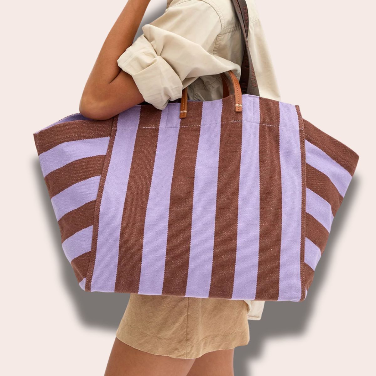 Chic Summer Tote Bags That Fit Everything & Won’t Ruin Your Outfit
