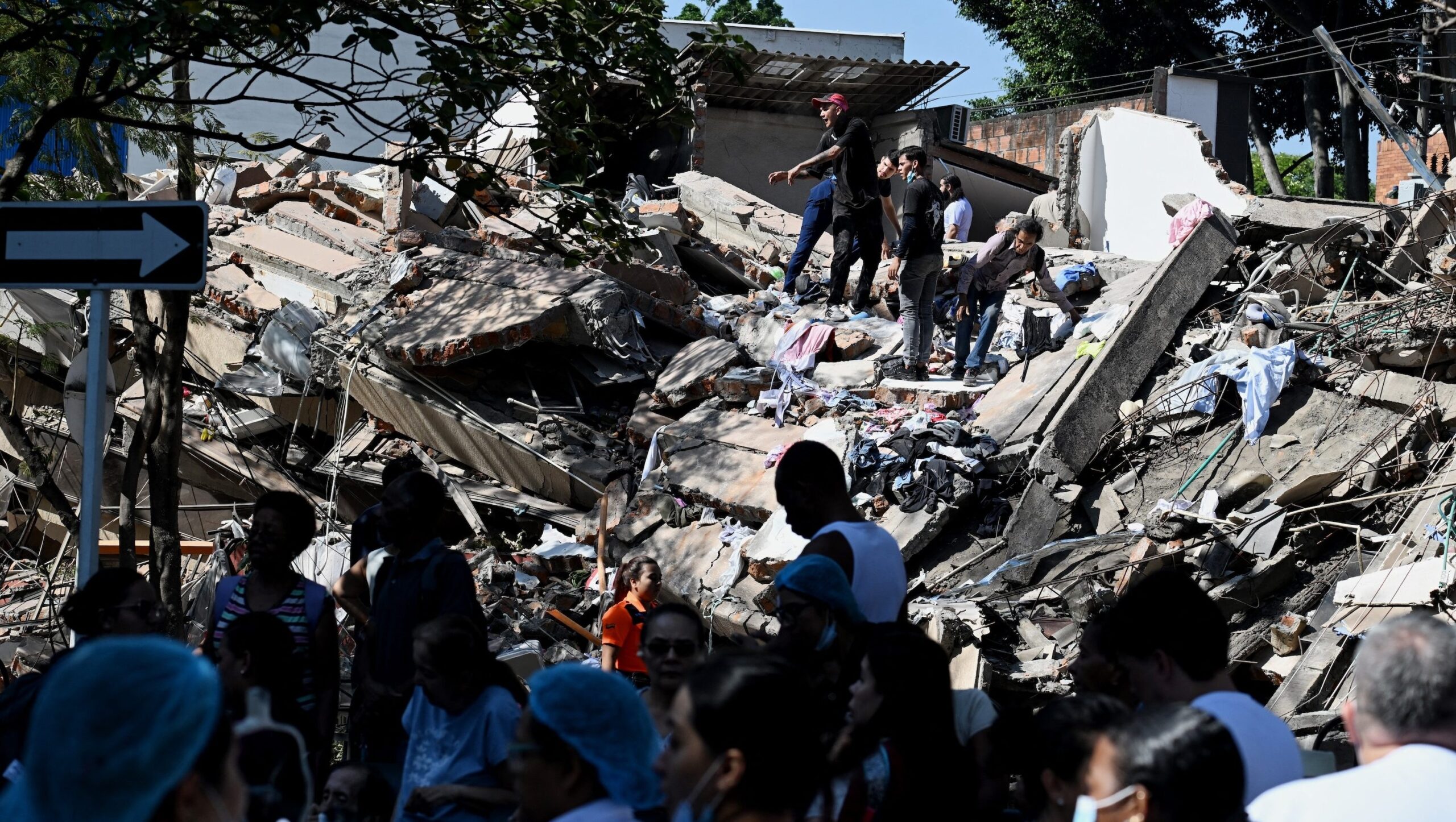 Colombia Earthquake Today: Magnitude, Damage & Latest Updates