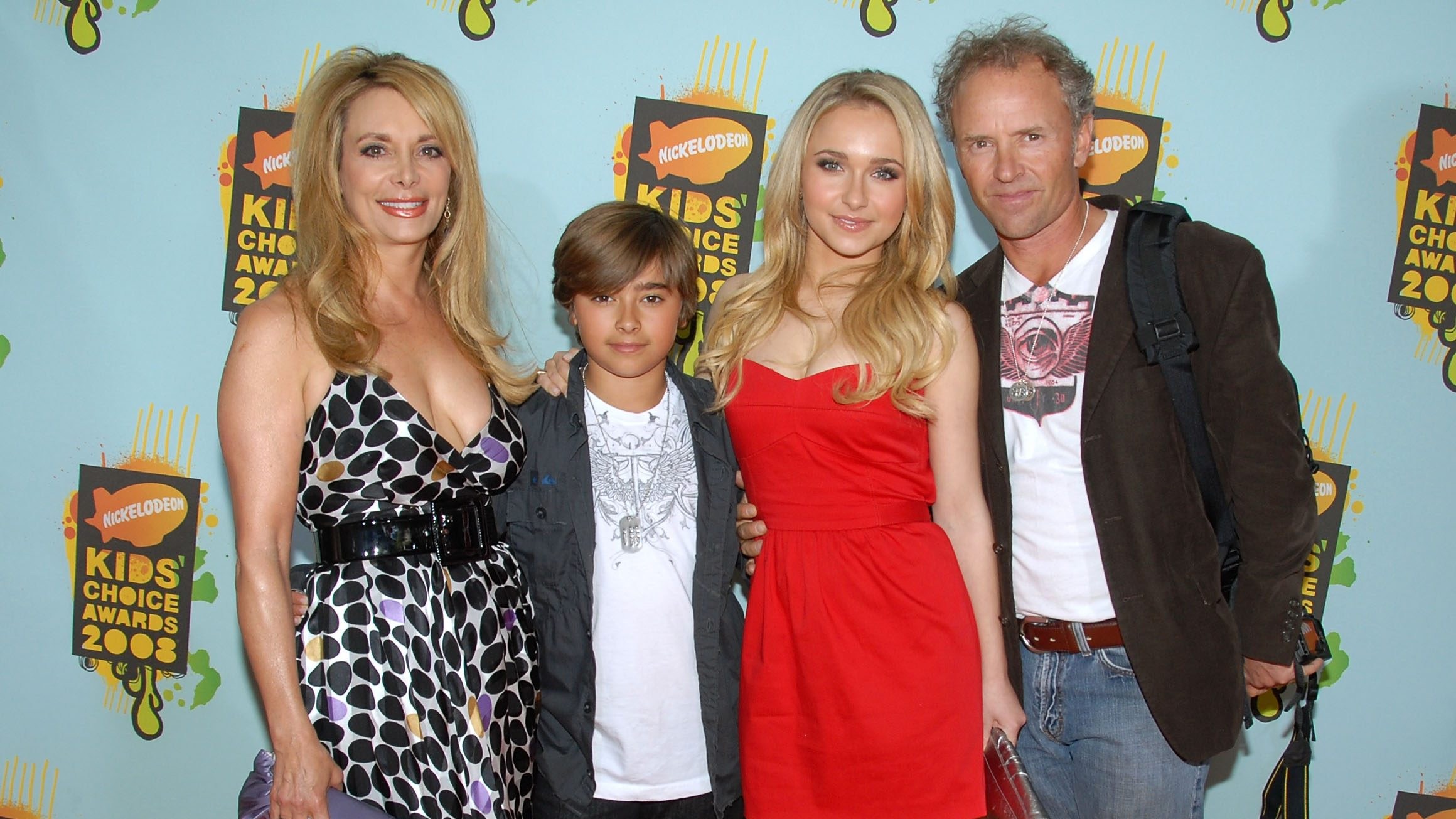 Who Are Hayden Panettiere’s Parents? Meet Her Mom, Lesley, & Dad, Skip