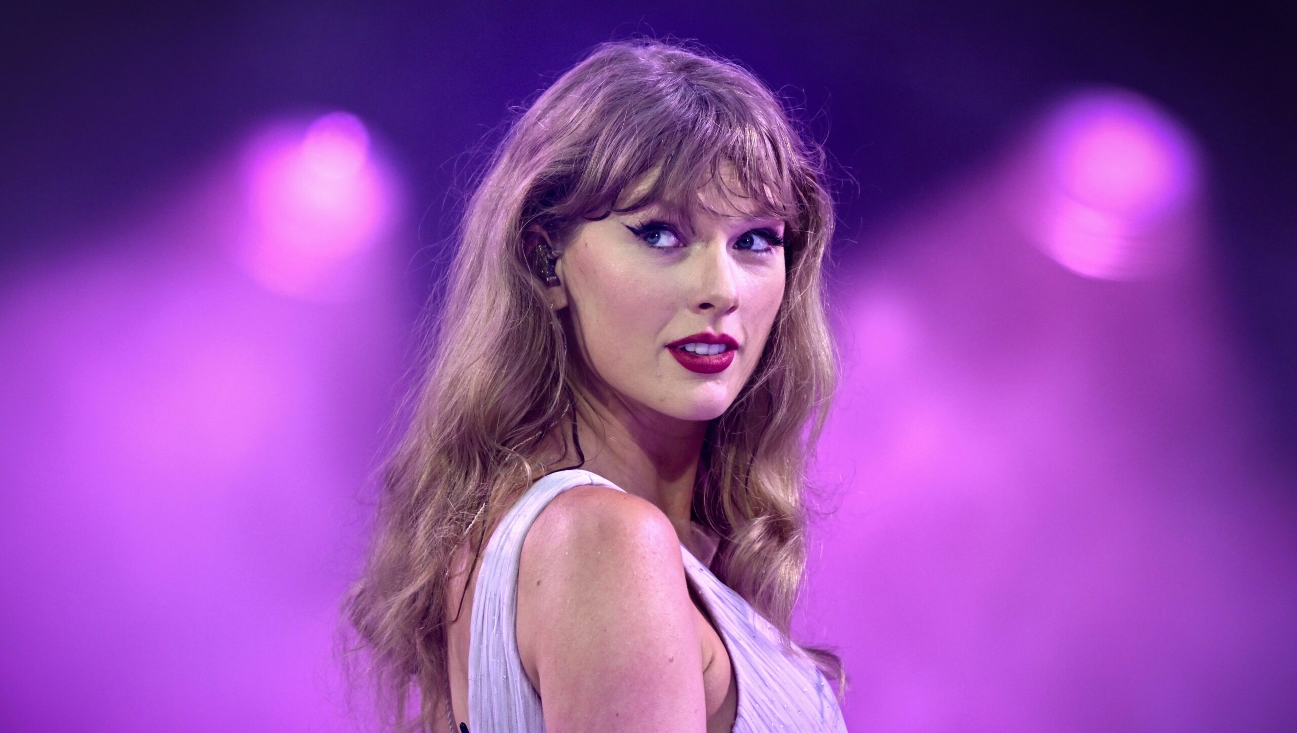 Who Is Taylor Swift’s ‘Babylon’ About? Breaking Down the Lyrics