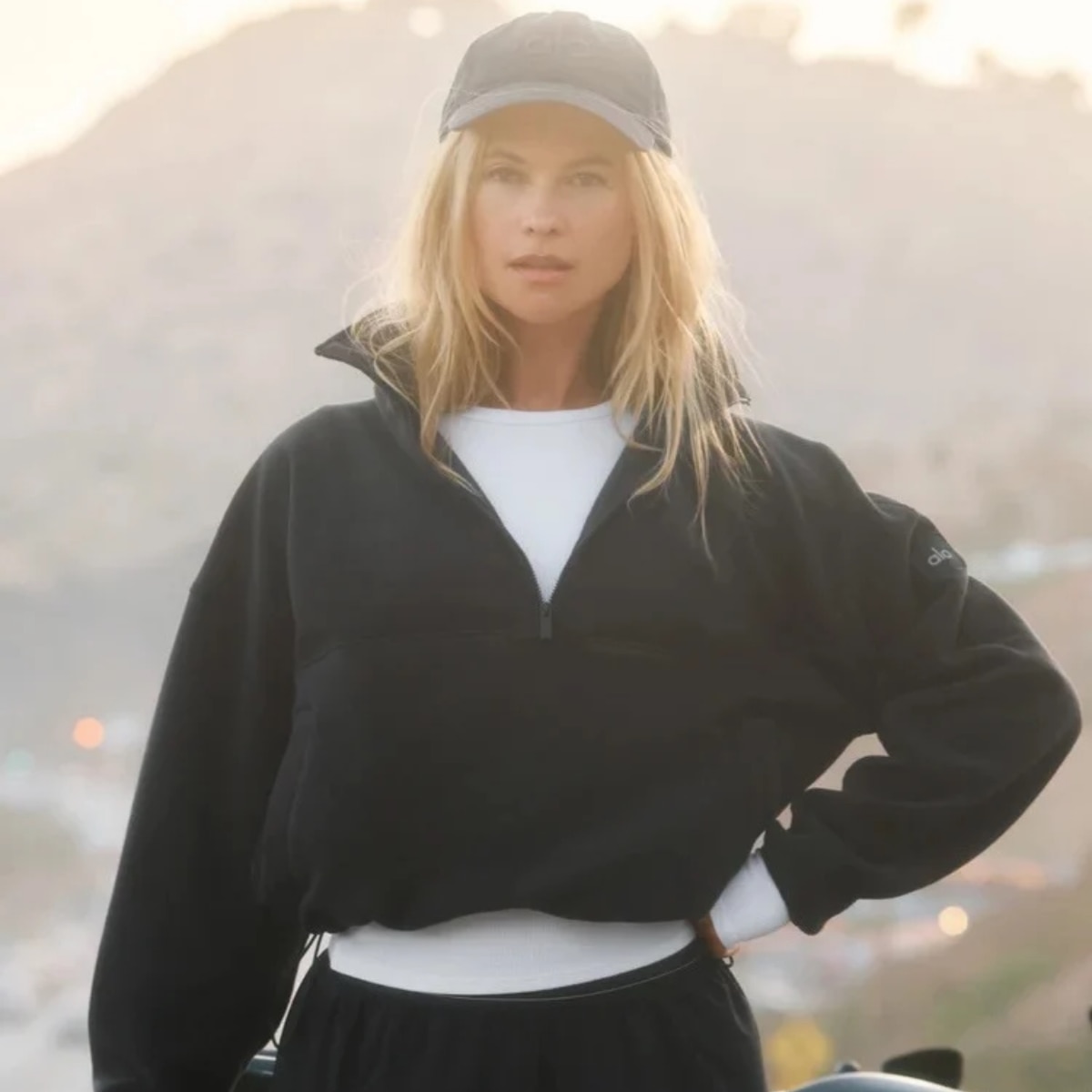 Alo’s Early Black Friday Sale Is On – Save 30% on Fall Workout Gear