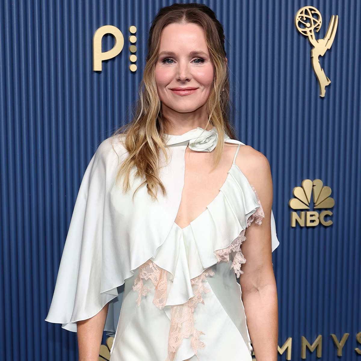 Kristen Bell Details Challenges of Her Daughters’ “Cyclone of Puberty”