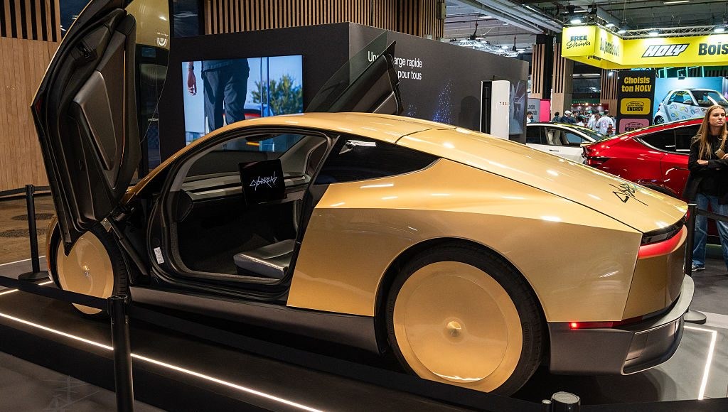 How Much Is the Tesla Roadster? Price Updates on Elon Musk’s Flying Car
