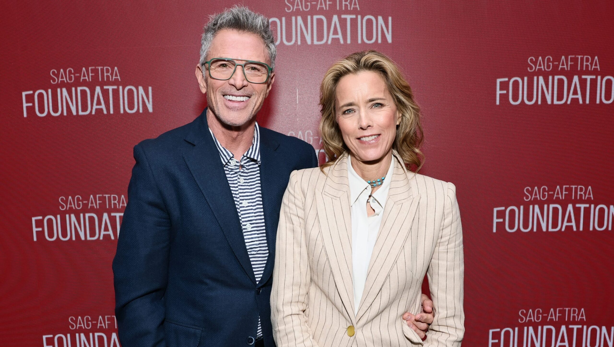 Are Tim Daly & Téa Leoni Together? Inside Their ‘Newlyweds’ Sitcom