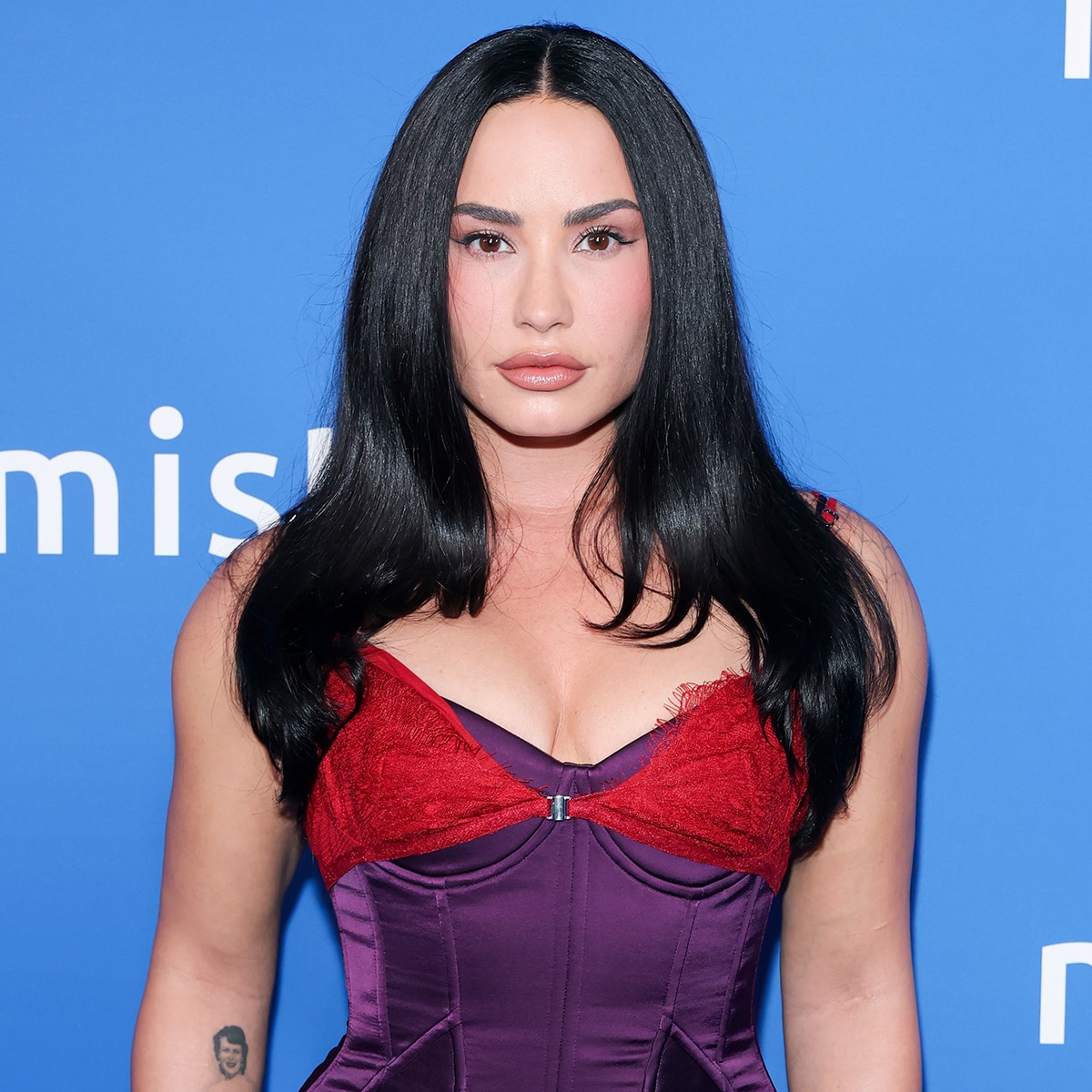 Demi Lovato Briefly Hospitalized Over Allergic Reaction