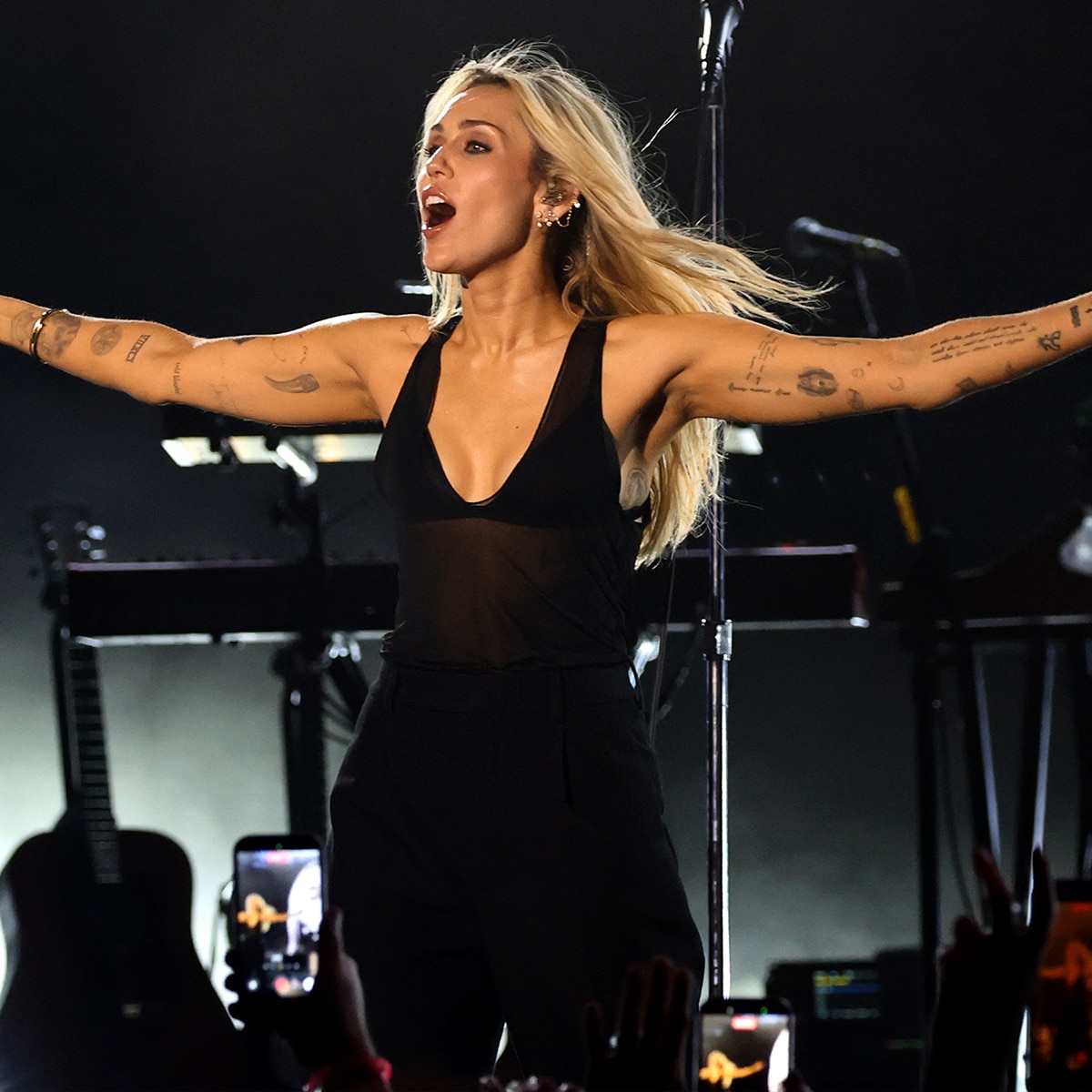 Miley Cyrus Fires Back at Criticism of Her Hollywood Bowl Concerts
