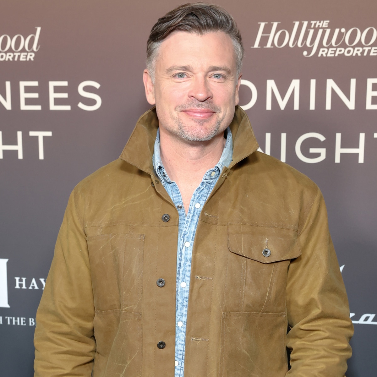 Tom Welling Has Hilarious Reaction to Viral NSFW Hotel Window Photo